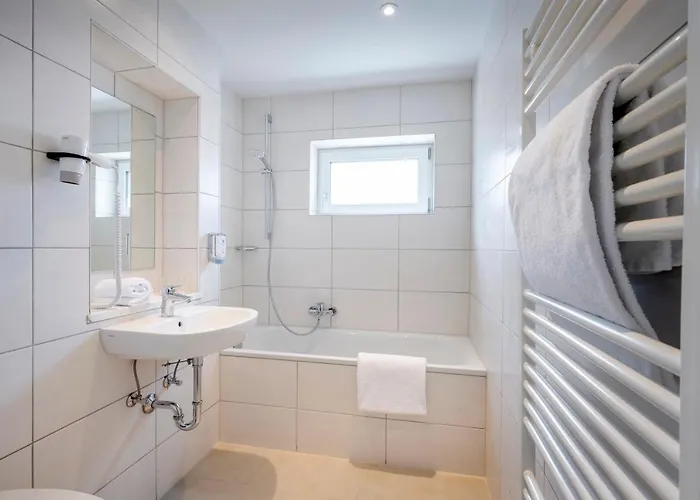 Boutique Erb Muenchen Parsdorf Szálloda 3*