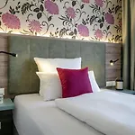 Boutique Erb Muenchen Parsdorf فاترشتيتن