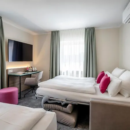 Boutique Erb Muenchen Parsdorf 호텔 3*