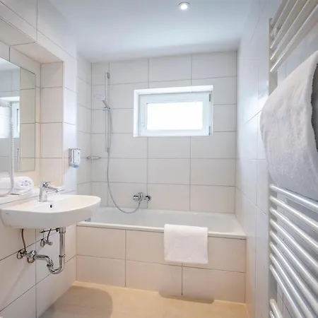 Boutique Erb München Parsdorf Hotel 3*